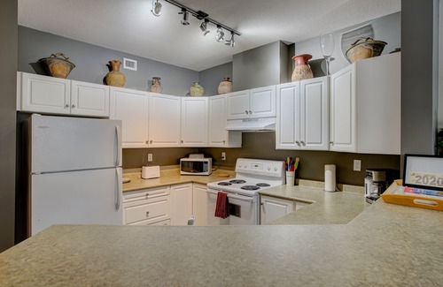 Central Okanagan Condominio | Garden level getaway at Discovery Bay
