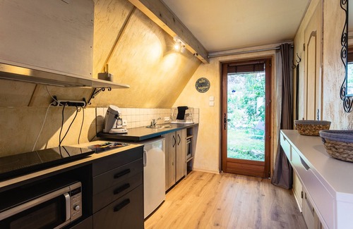 Cabrerets Apartamento | Garden level studio with exceptional view