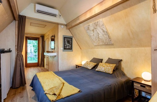 Cabrerets Apartamento | Garden level studio with exceptional view