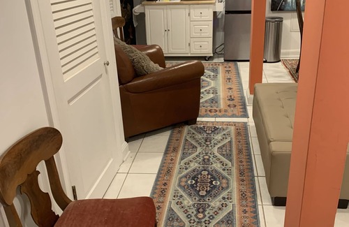 Wesley Heights Casa | Garden level suite with Patio walking distance to American University