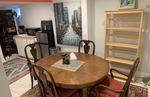 Wesley Heights Casa | Garden level suite with Patio walking distance to American University