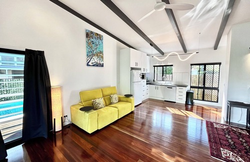 Freshwater Cabaña | Garden Retreat with Pool - fully detached Studio