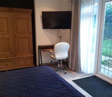 Bromsgrove Casa | Garden Room
