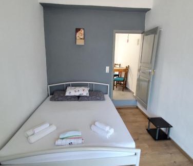 Benitses Apartamento | Garden Roses