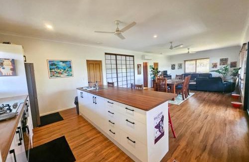 Cooktown Casa | Garden Street Haven