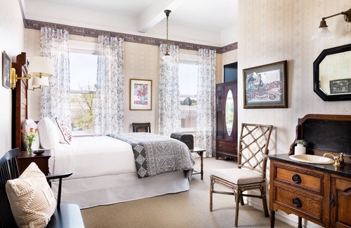 Downtown Cama Y Desayuno | Garden Street Inn, A Kirkwood Collection Hotel