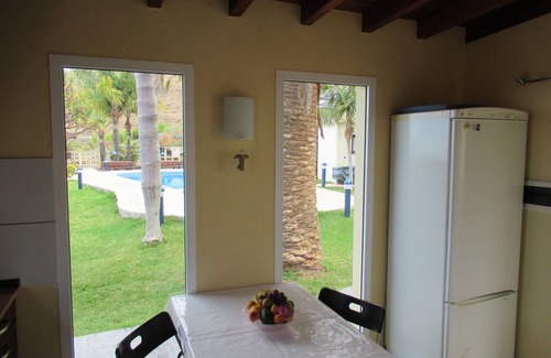 Tazacorte Apartamento | Garden studio with pool and sea view