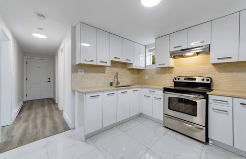 New Westminster Casa | Garden Suite 2-Bed/ 1-Bath can be Interconnected with additional Suite
