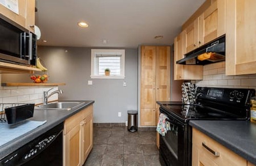 Hastings Casa | Garden suite on Trinity Street
