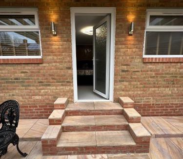 Gravesend Casa | Garden View