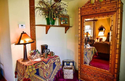 Paso Robles Apartamento | Habitación con vista al jardín en Orchard Hill Farm