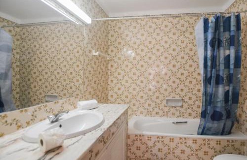 Alpouvar Apartamento | Garden Village H92