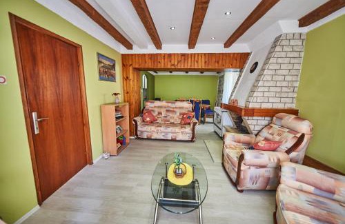 Prcanj Casa | Garden Vista Stone House