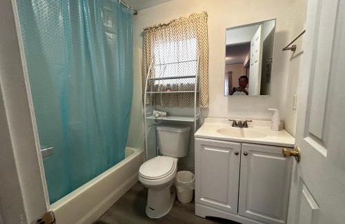 El Monte Casa | garden with Iron Gate, East Los Angeles 2b2b