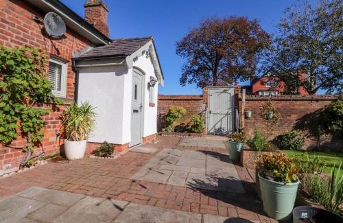 Lytham St. Anne's Casa | Gardener's Cottage