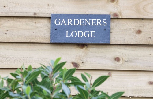 Nantwich Cabaña | Gardener's Lodge, NANTWICH