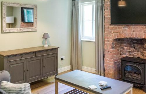 Saltmarshe Casa | Gardeners Cottage