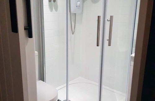 Oxford Chalet De Esquí | GardenRoom apartment near the Oxford and the JR
