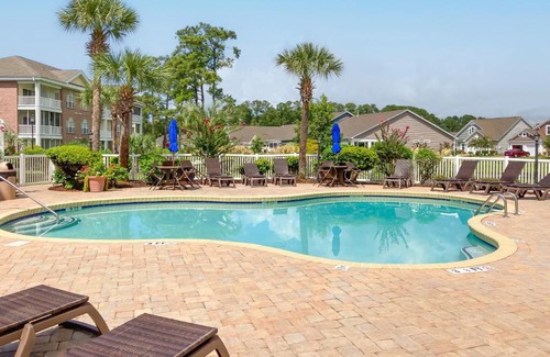 Little River Apartamento | Gardens at Cypress Bay 10-302
