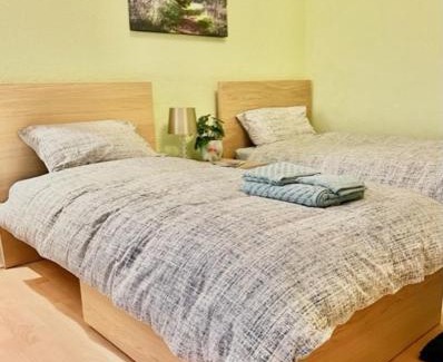 Prestwick Casa | Gardiner Cottage
