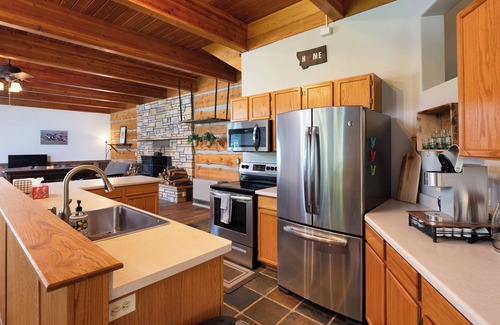 Jardine Cabina | Gardiner Getaway: your cozy cabin near Yellowstone National Park! [Unit 1]