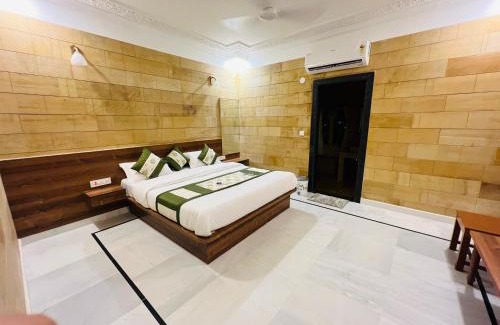 Amar Sagar Pol Hotel | Garh Villa Jaisalmer