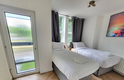 Boleyn Casa | Garland Grangewood Central House, London