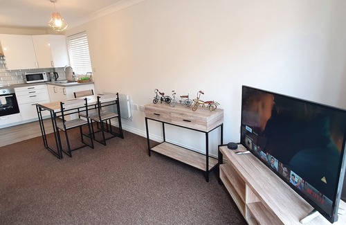 Tilbury Apartamento | Garland Apartments, Tilbury-Apartamento bien amueblado con TV Ultra HD y Netflix