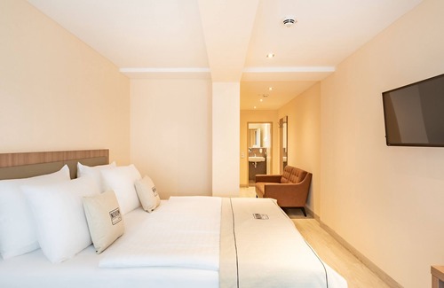 Stadtmitte Hotel | Hotel Madison