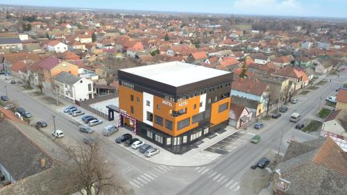 Ruma Hotel | Garnet Hotel & Event Centar