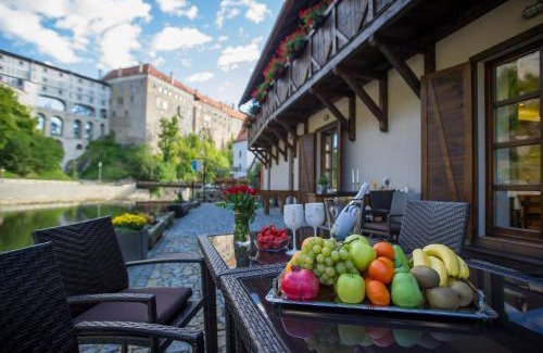 Cesky Krumlov Hotel | Garni hotel Castle Bridge