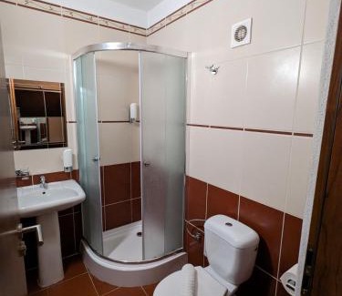 Senec Hotel | Garni Hotel Cosmopolitan