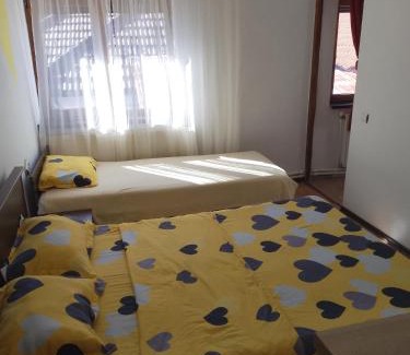 Tirgu Jiu Apartamento | Garsoniere