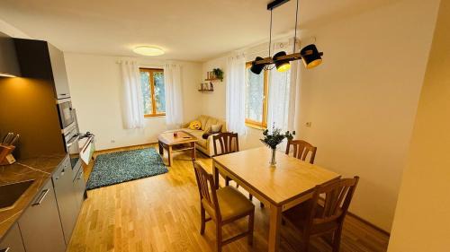 Kaindorf Apartamento | Gartenwohnung mit Weitblick