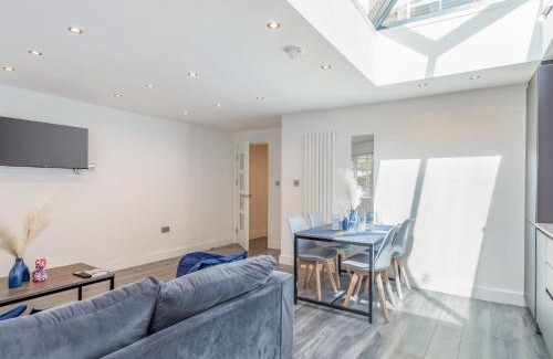 Kilburn Casa | Gascony Getaway - Ukc6961
