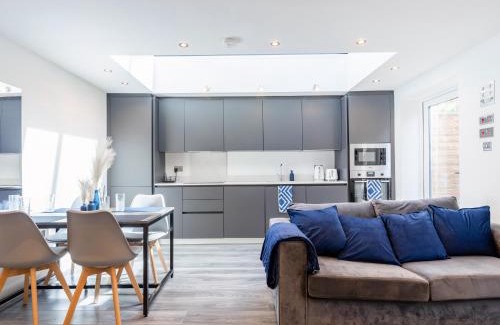 Kilburn Casa | Gascony Getaway - Ukc6961