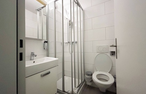 Gewerbeschule Casa | Gasthaus 210