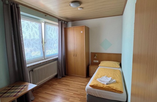 Wackersdorf Casa | Gasthaus & Metzgerei Besenhardt