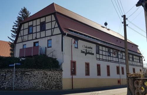 Altenhain Casa | Gasthaus & Pension Zum Göschen