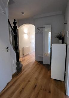 Grevenbroich Apartamento | Gasthaus Sürder Hof