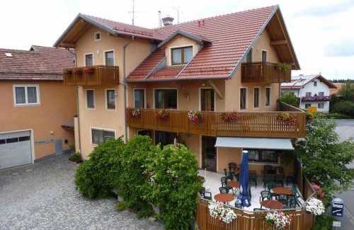 Michelsneukirchen Casa | Gasthof-Pension-Metzgerei Jäger