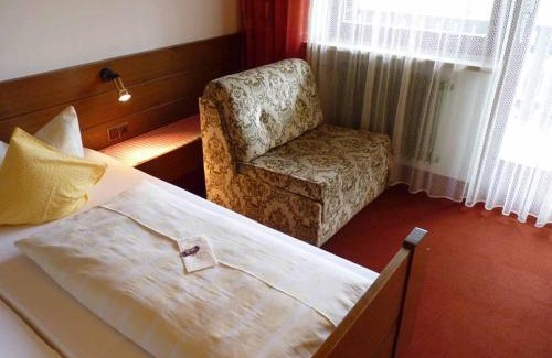 Michelsneukirchen Casa | Gasthof-Pension-Metzgerei Jäger