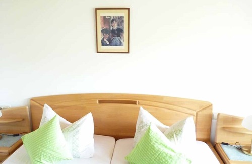 Michelsneukirchen Otro | Gasthof-Pension-Metzgerei Jäger