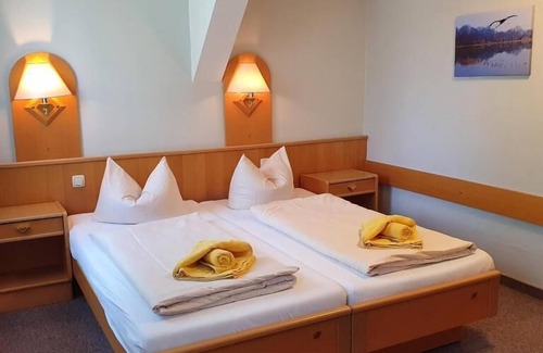 Lohsa Casa | Gasthof & Pension Zur Friedenseiche