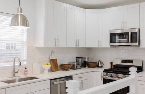 Northeast South Bend Casa | Gate 14–Your Home by the Dome!