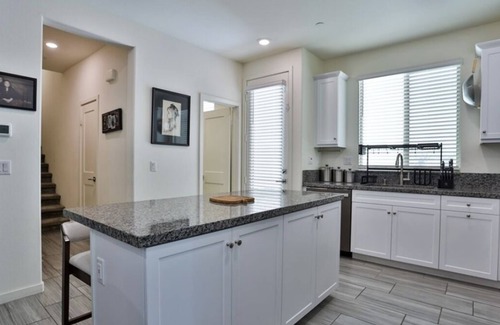 Upland Casa | Gate community, quiet environment, easy to access transportation