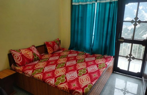 Khajjiar Casa | Gate valley home stay