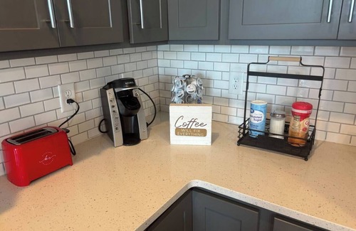 Dunean Apartamento | Gated 2BR in Greenville w/Vibes