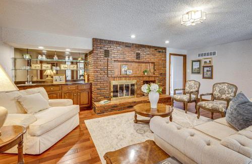 De Soto Casa | Gated 35-Acre De Soto Estate Pool, Lake and Patio!