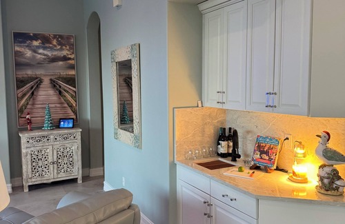 Grandezza Casa | Gated Community Executive Home with Pool and Hot Tub! Private Golf, Tennis CC